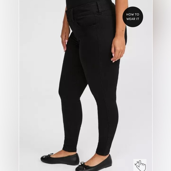 Torrid Black High Rise Women Jeans - Picture 3 of 7